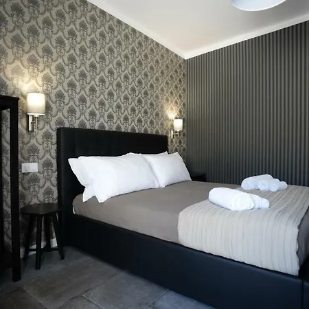 Barock Couette-café 4*