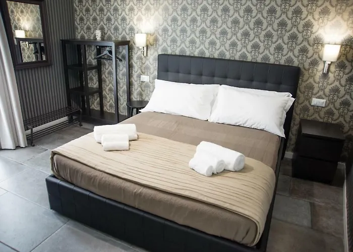 לינה וארוחת בוקר Barock 4*