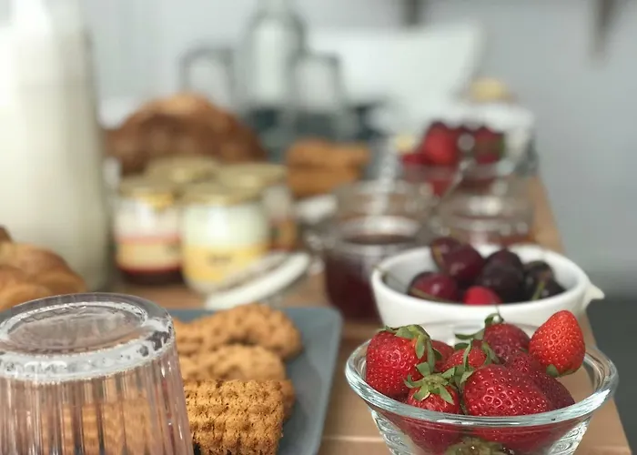 לינה וארוחת בוקר Barock נוטו